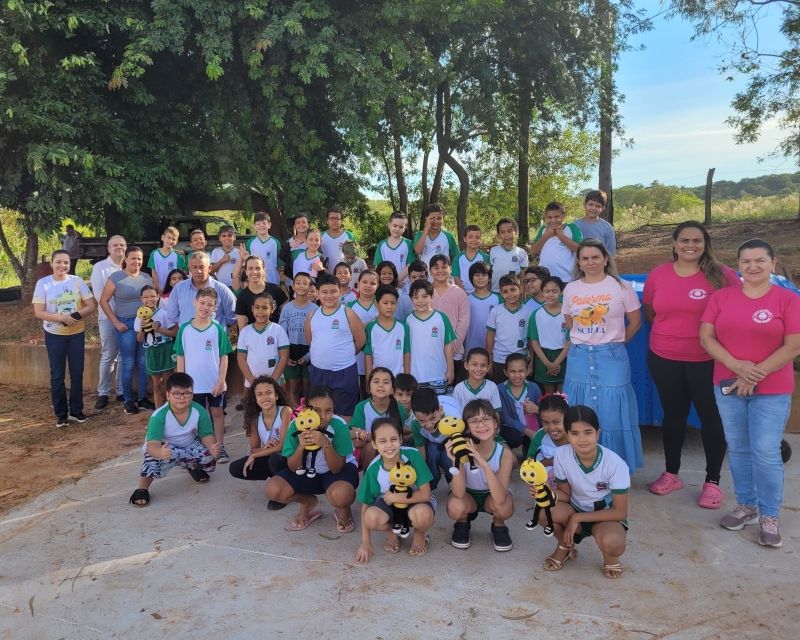 Estudantes do 3º ano da Emefi conhecem sistema de tratamento de esgoto na Lagoa do Bairro Mirassol