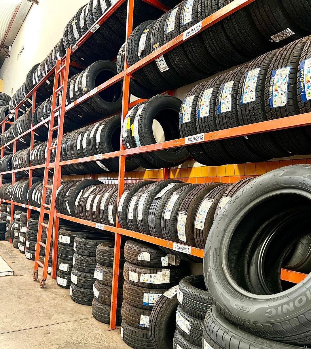 Martins Pneus - Auto Center - Imagem 2