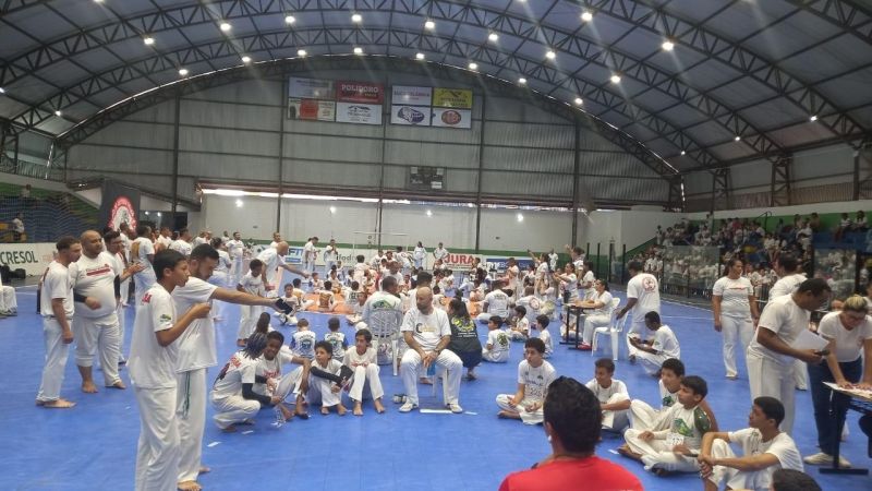 Festival de Capoeira em Dracena atrai mais de 500 participantes