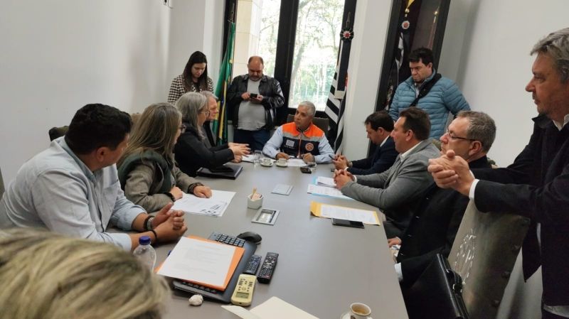 Prefeita de Dracena busca recursos em reuniões em SP