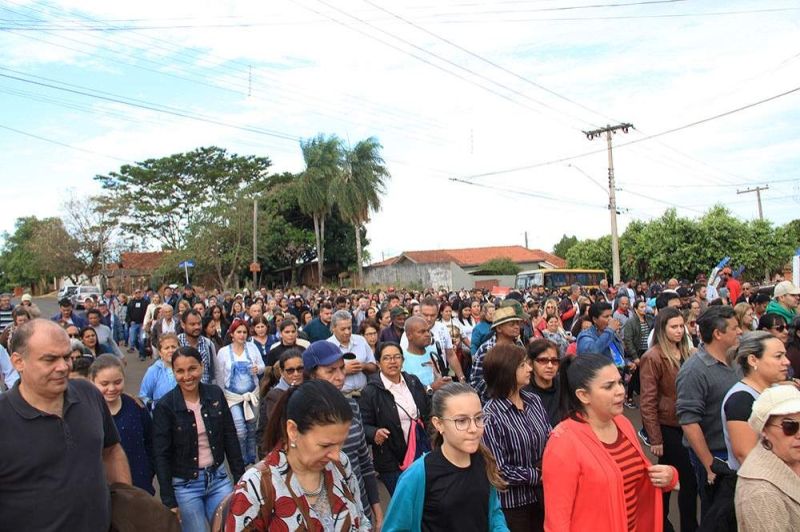 Fiéis na Procissão do Bom Jesus da Lapa em Andradina, São Paulo.