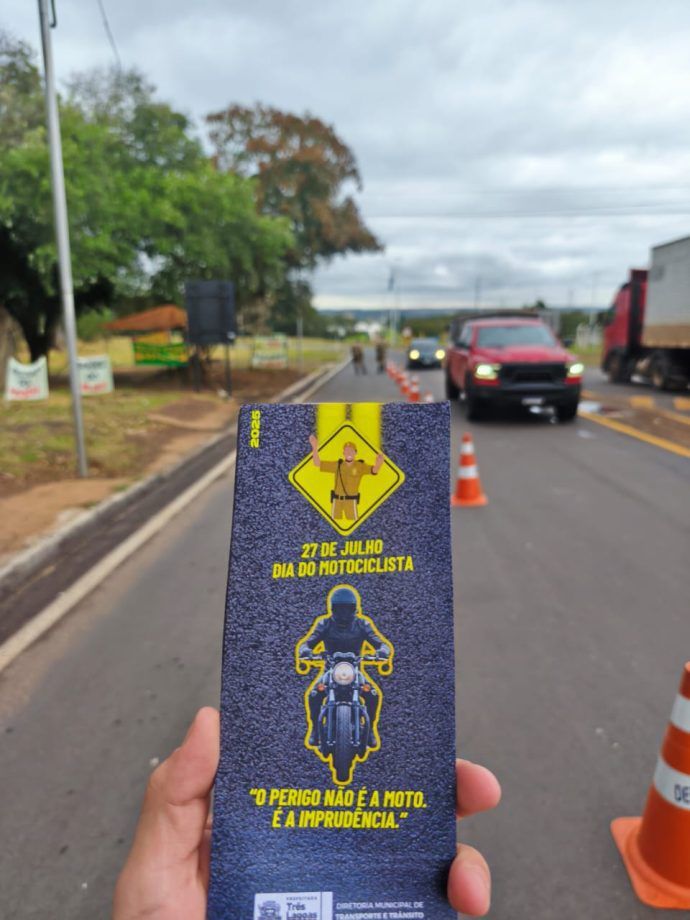 Blitz educativa em Três Lagoas conscientiza sobre segurança no trânsito.