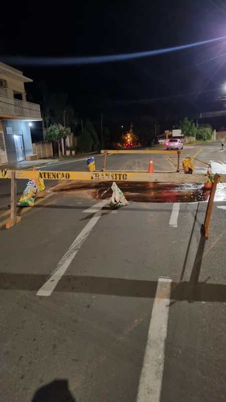 Romance na Rede de Água em Mirandópolis: SAAEM Realiza Reparos na Rua Joaquim Alves Filho