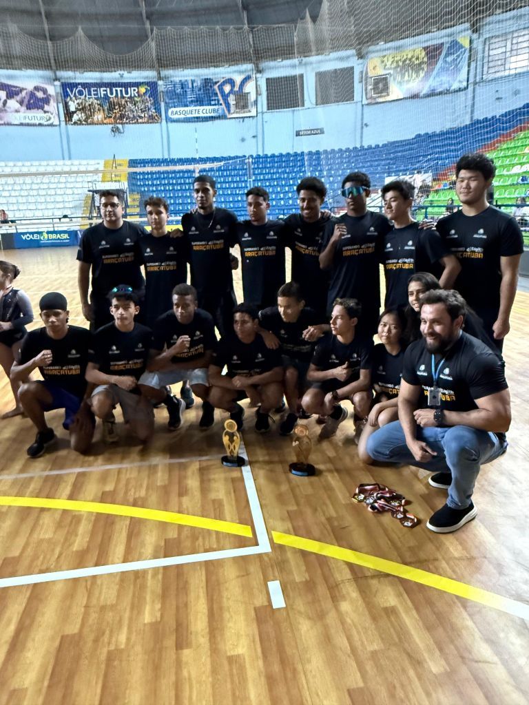 Atletas de Araçatuba celebram com medalhas nos Jogos Regionais 2023.