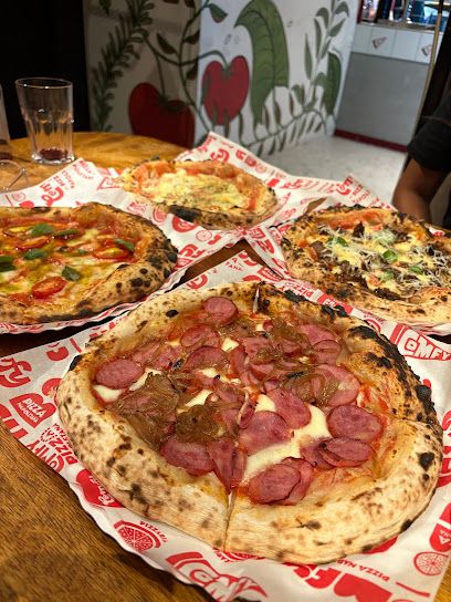 Comfy Pizza Napolitana