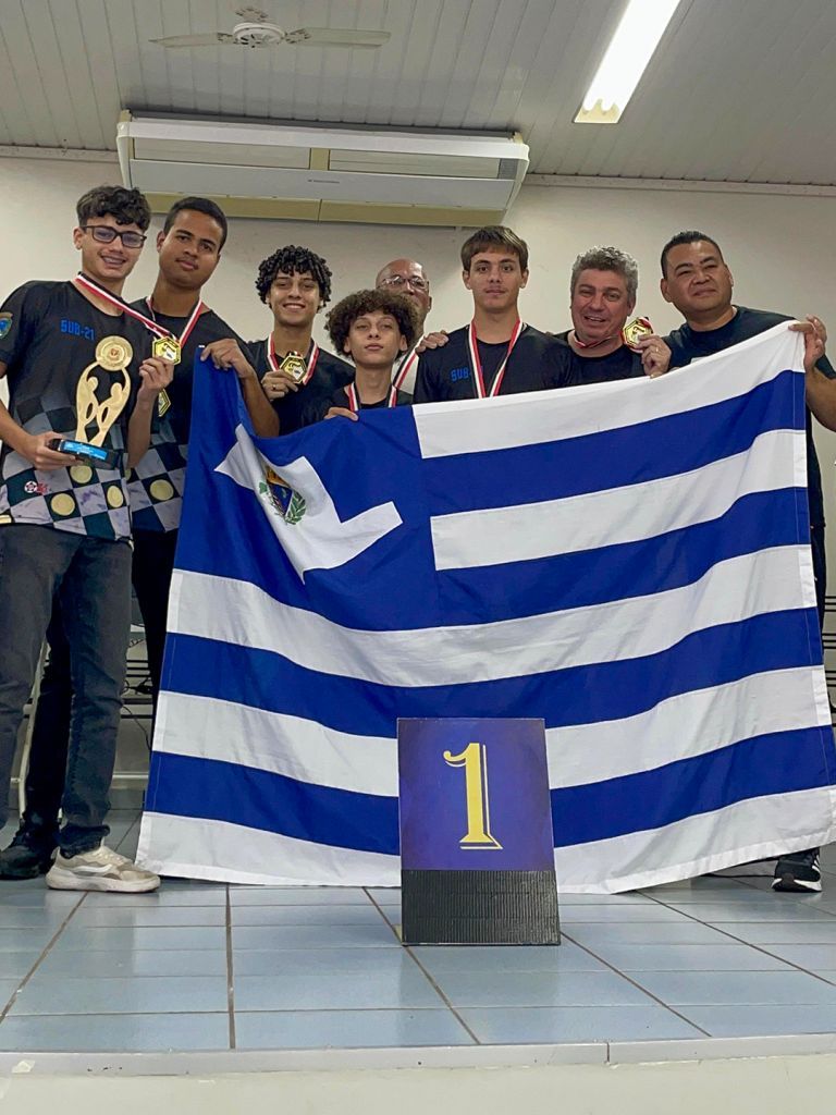 Araçatuba vence Damas Sub-21 nos Jogos Regionais, atletas comemoram vitória.