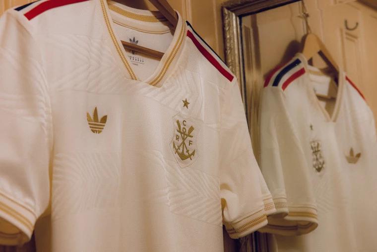 Flamengo lança novo uniforme com adidas Originals
