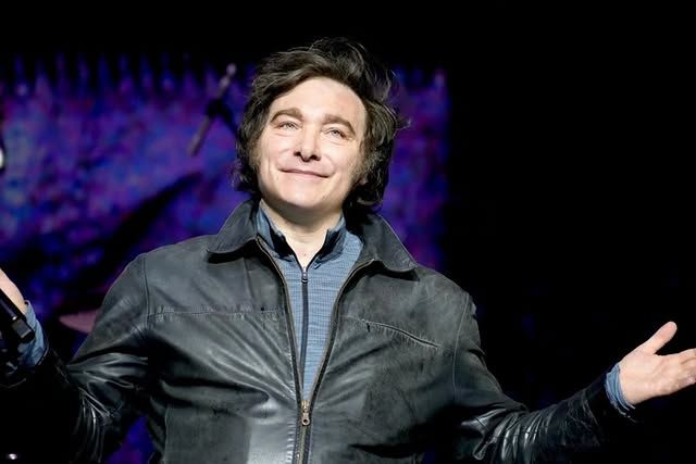 Javier Milei Promete Mudança com Foco nas Legislativas