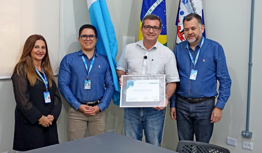Prefeito Cassiano Maia recebe Selo Topázio da CAIXA em Três Lagoas.