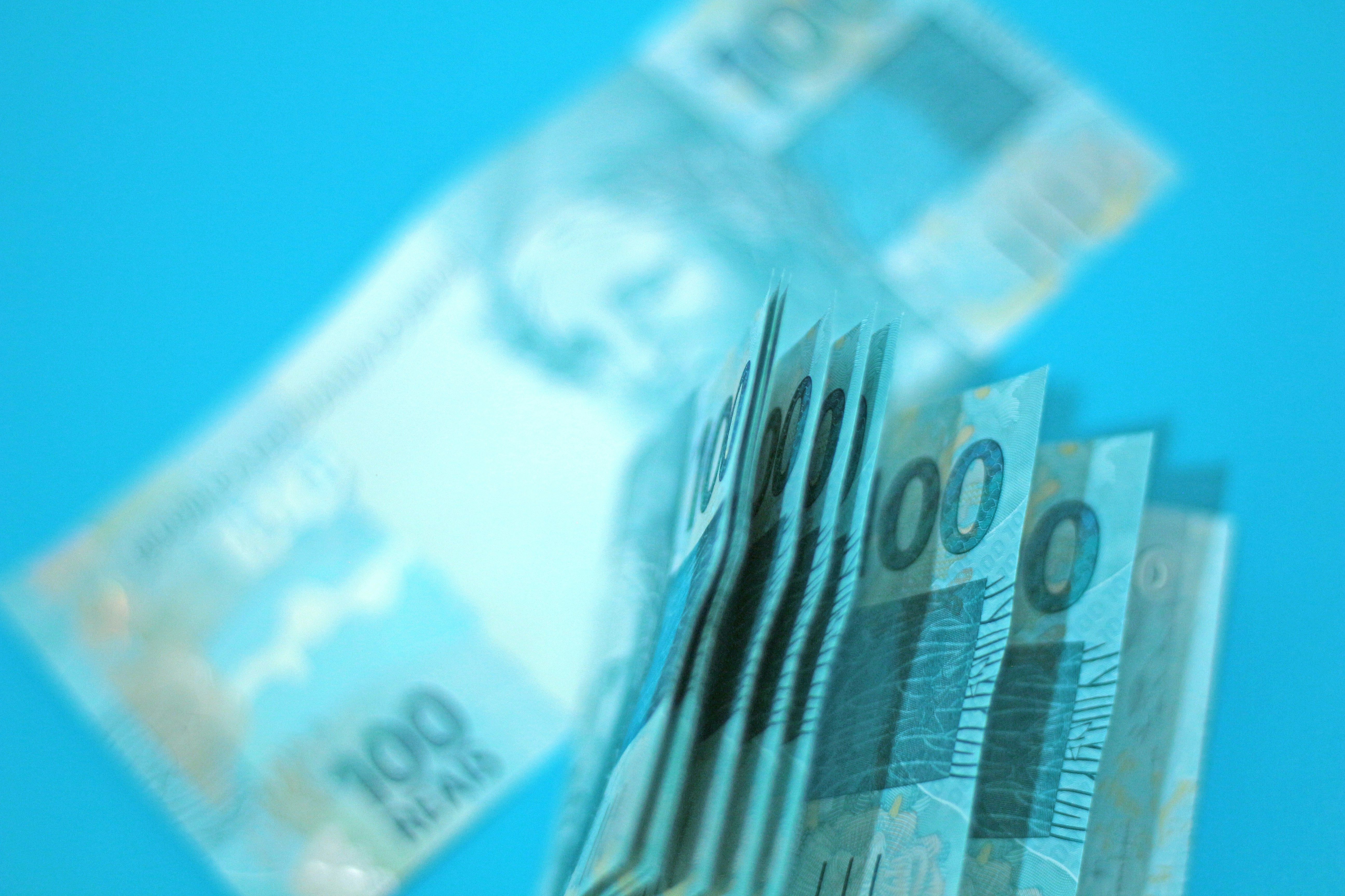 Entenda o 13º Salário no Brasil: Direitos e Cálculo