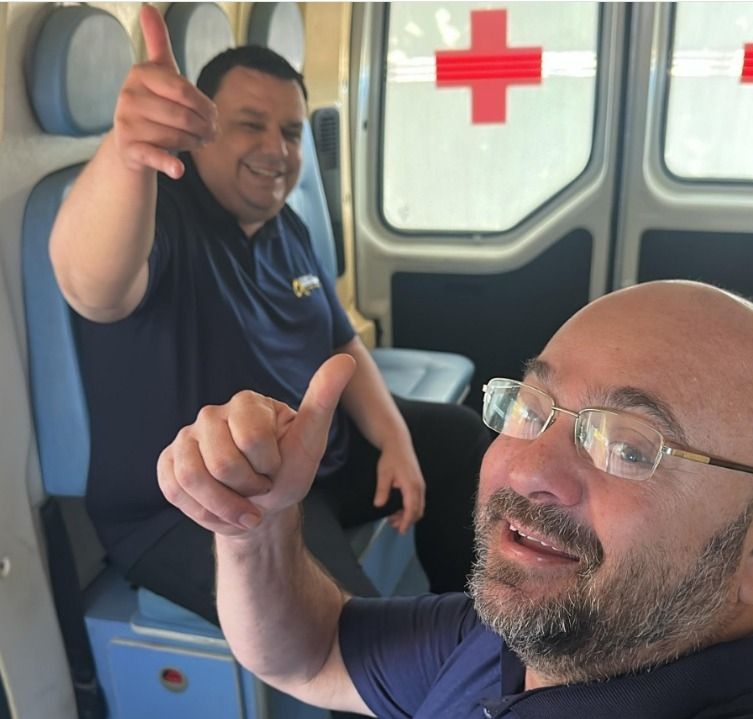 Veículo de transporte de pacientes em Andradina, serviço essencial de saúde.