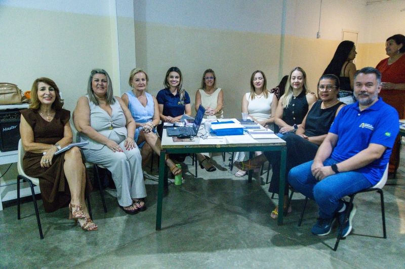 Secretaria de Educação realiza reunião com diretores para análise preliminar do SARESP 2025