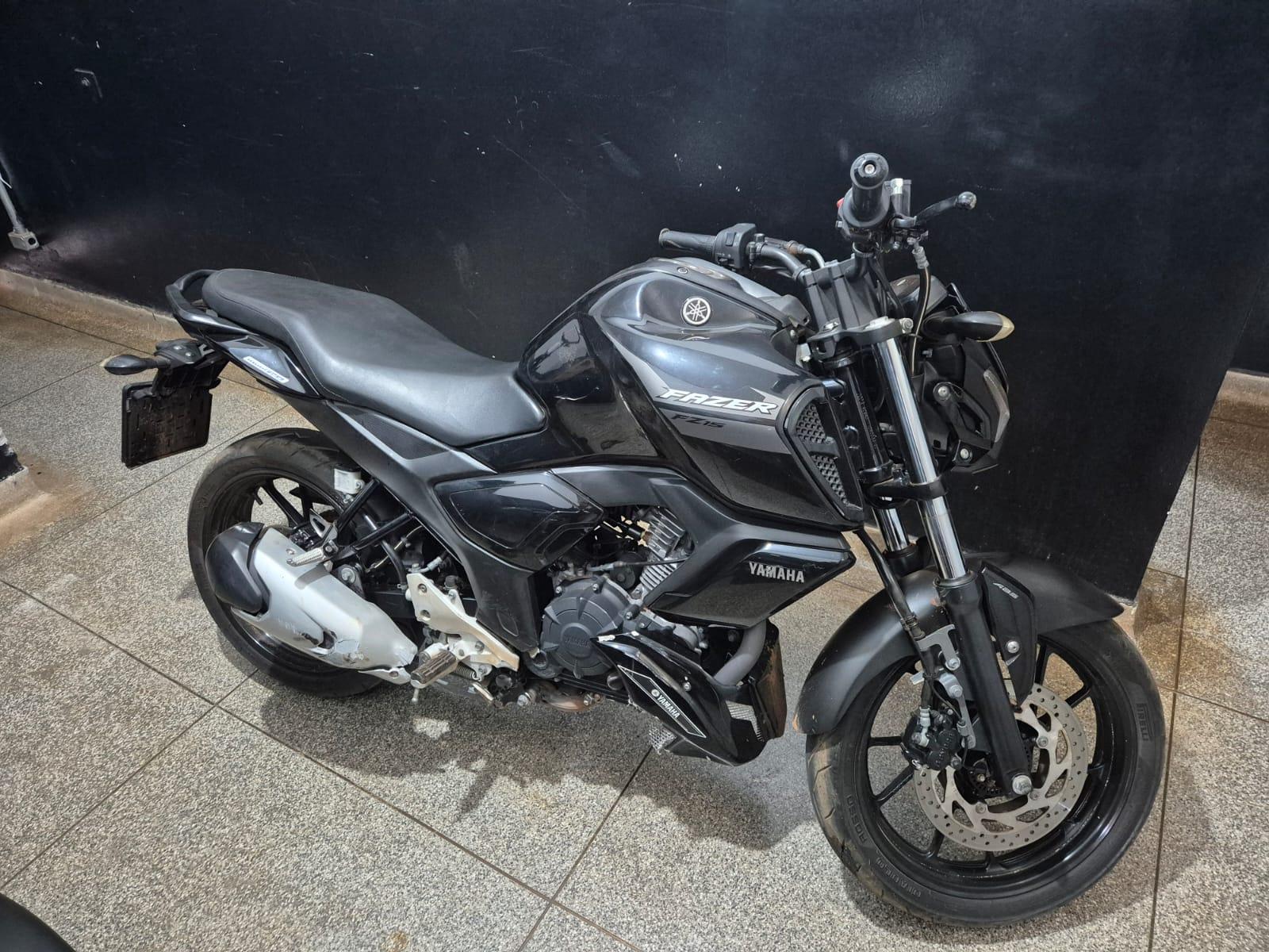 YAMAHA FAZER 250 RECUPERADA