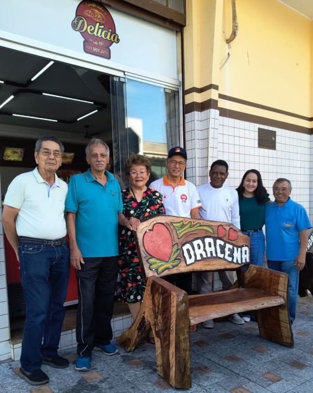 Associação Dracenense de Esporte e Cultura recebe prêmio no Arraiá Dracena promovido pela prefeitura