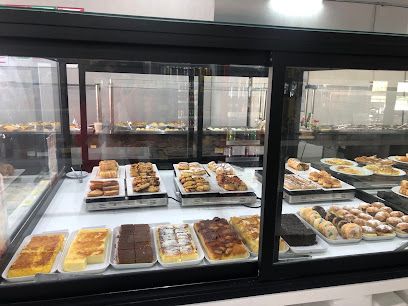 Doce Portugal - Mercado e padaria