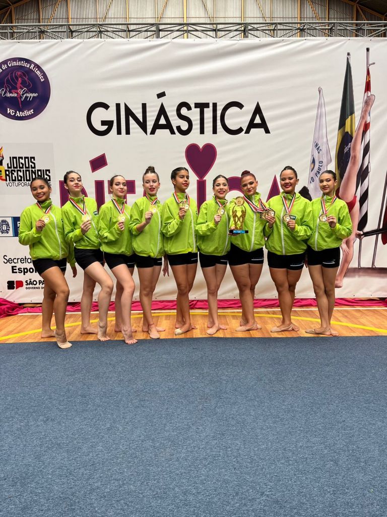 Ginastas de Araçatuba comemoram vitória com 6 ouros nos Jogos Regionais.