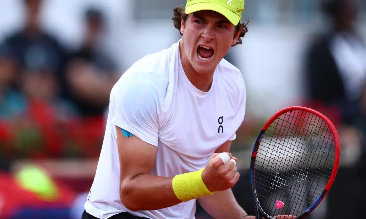 João Fonseca avança no Masters de Cincinnati