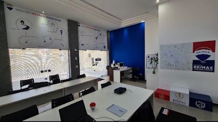 Imobiliária RE/MAX Golden Group - Curitiba