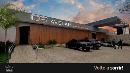 Avelar Odontologia | Implante Dentário | Lente de Contato Dental | Jardim Amalia | Bauru - SP