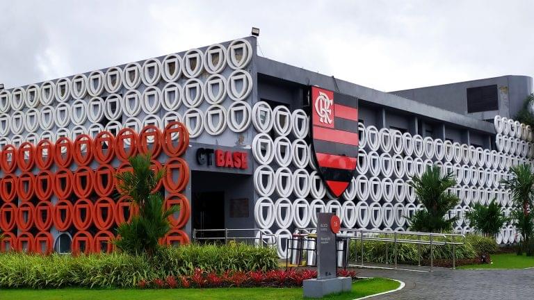 Tribunal do RJ absolve réus do incêndio no Ninho do Urubu