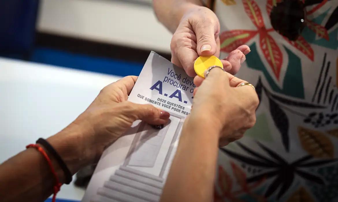 Imagem de Alcoolismo e Abuso: Desafios das Mulheres no Brasil Alcoolismo e Abuso: Desafios das Mulheres no Brasil
