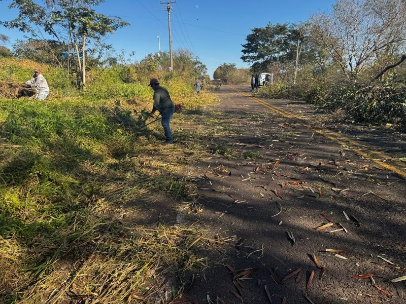 Prefeitura de Dracena inicia roçagem na Vicinal José Rugani