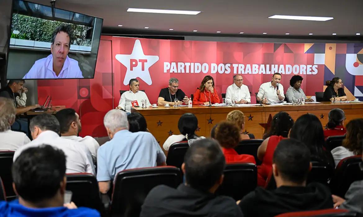 Alckmin Confiante na Superação de Crise Comercial com EUA