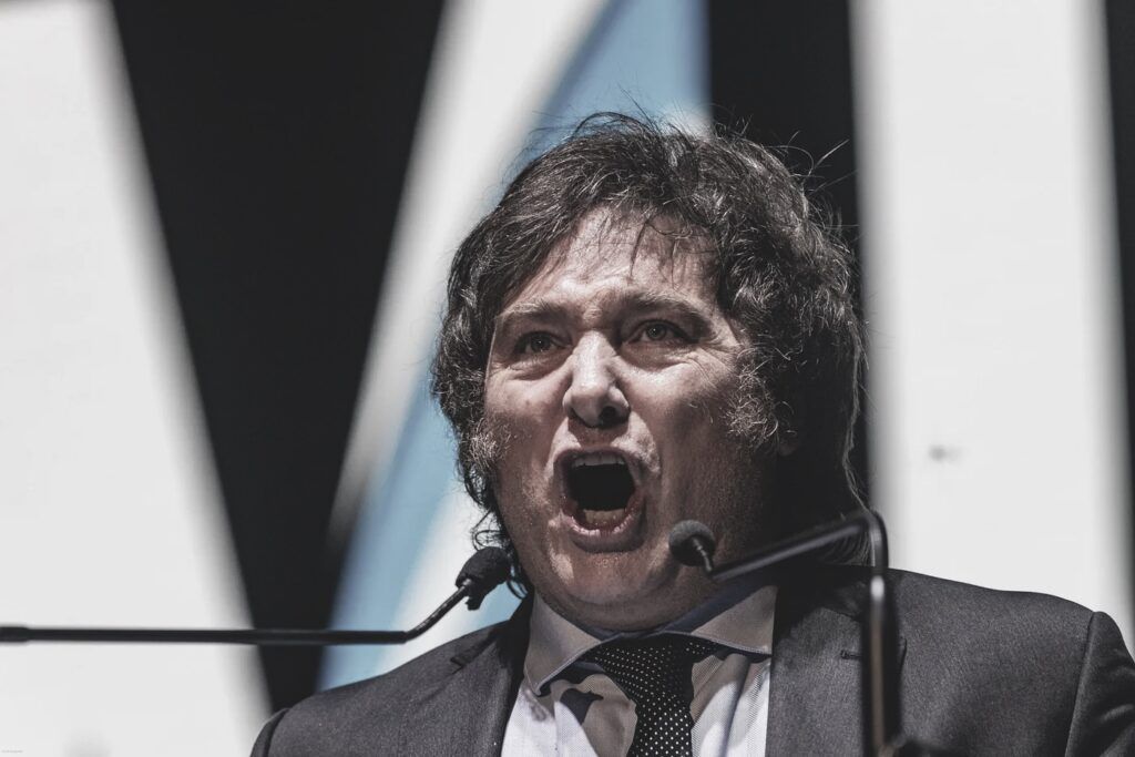 Milei enfrenta desafios em eleições legislativas argentinas