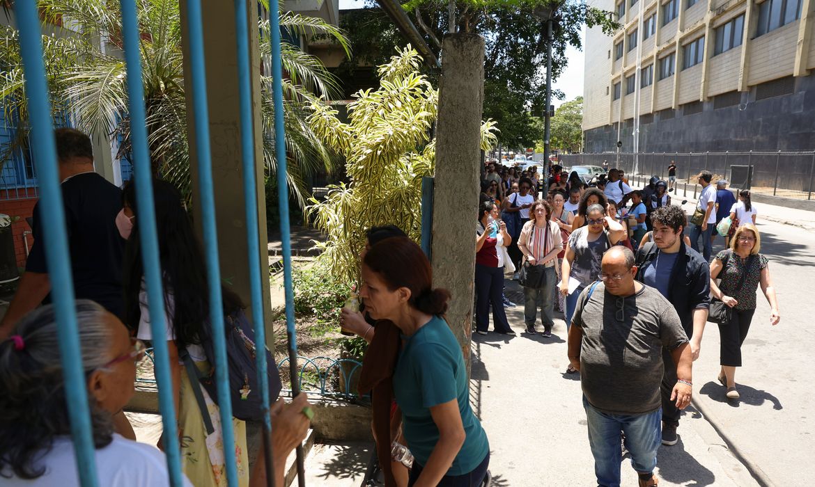 Prova Nacional Docente 2025: Gabaritos e Recursos