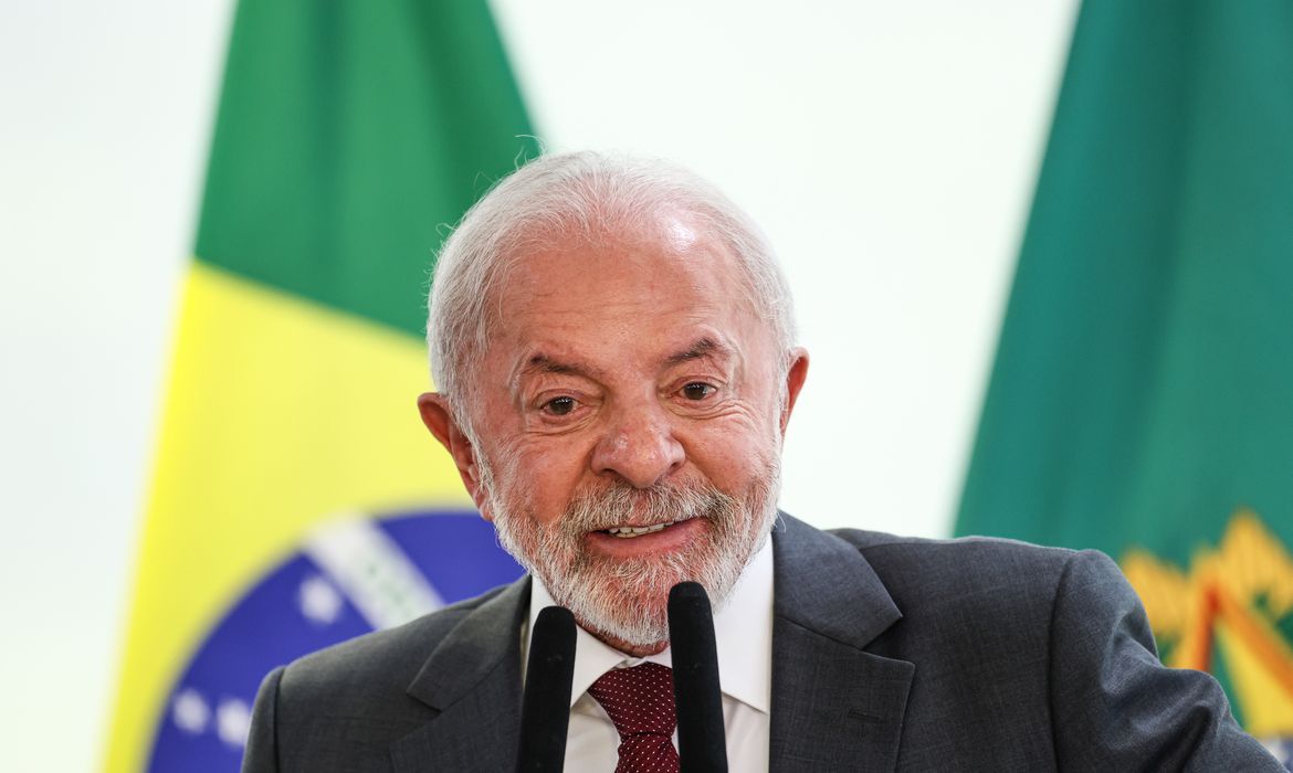 Lula adia agrément dos EUA para embaixador até eleições
