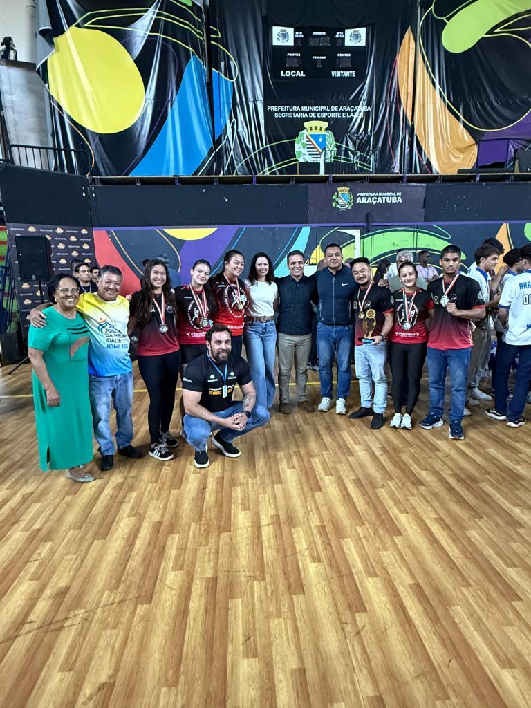 Atletas de Araçatuba celebram 32 conquistas nos Jogos Regionais 2023.