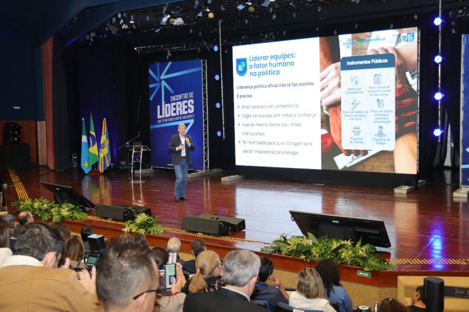 Dr. Cassiano Maia no Encontro de Líderes, Campo Grande, MS, 11 de julho.