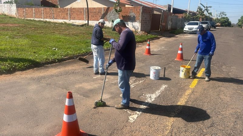 Ver mais sobre Equipe do Almoxarifado de Andradina realiza recuperação da sinalização em bairros para melhorar segurança no trânsito Equipe do Almoxarifado de Andradina realiza recuperação da sinalização em bairros para melhorar segurança no trânsito