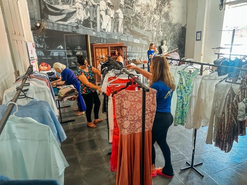 Último dia do Bazar Solidário do Fundo Social de Solidariedade de Andradina oferece produtos acessíveis e ações sociais