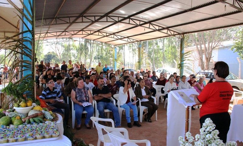 Carreata de São Cristóvão com veículos enfileirados na Rodovia Marechal Rondon.