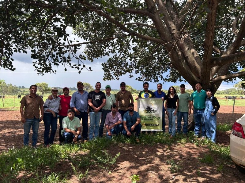 Secretaria de Agricultura de Andradina promove visita técnica a fazenda de referência em produtividade