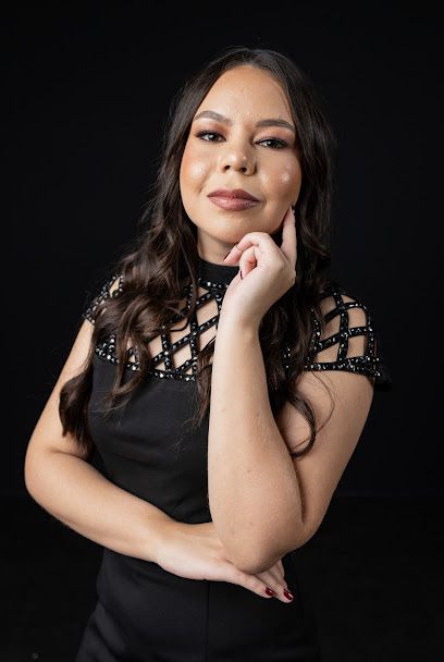 Lara Viega - Advogada e Correspondente Jurídica