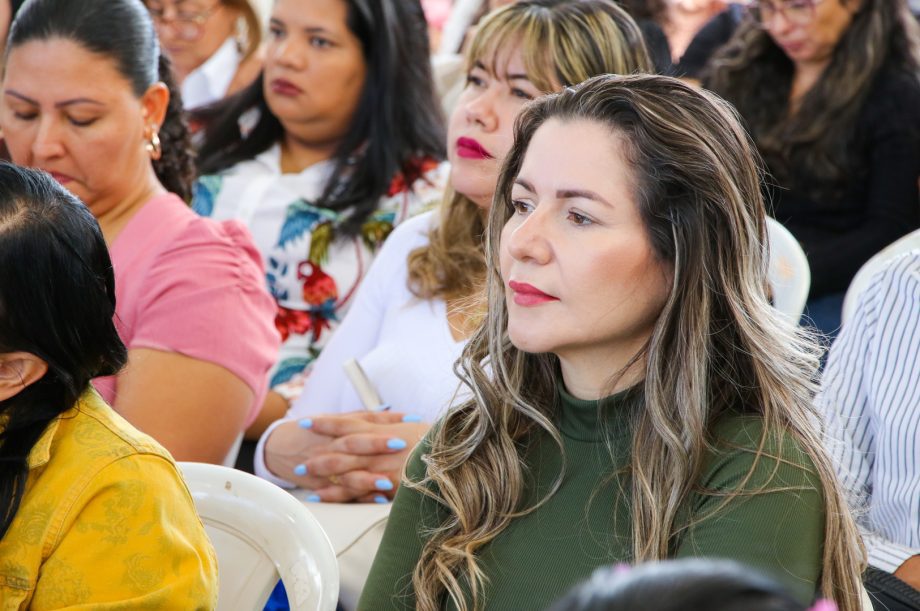 Prefeito Dr. Cassiano Maia discursa na inauguração do CEI Mais Parque.