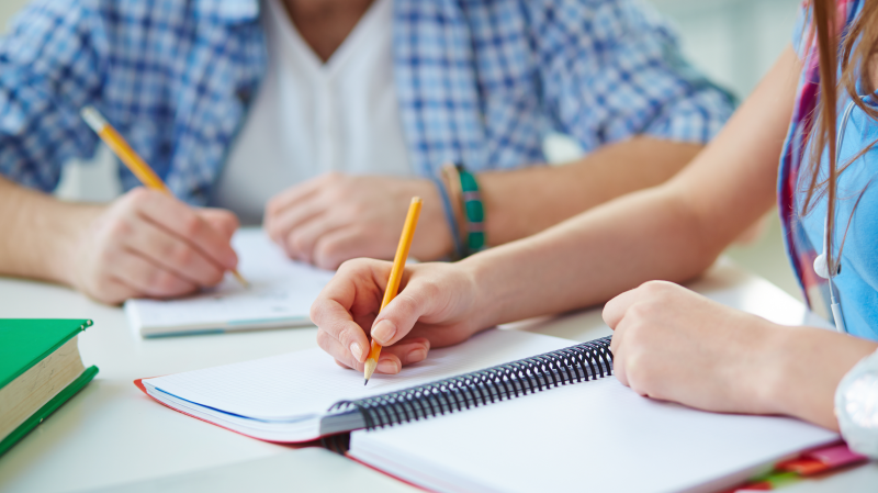 Escolas de Guararapes recebem Prêmio Excelência Educacional