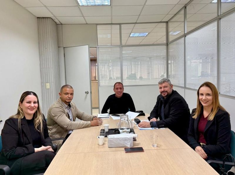 Santa Casa de Andradina apresenta propostas de ampliação de serviços a IAMSPE em reunião em São Paulo