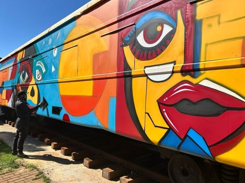 Inauguração do Vagão Cultural e da Gruta Encantada em Andradina fortalece espaço de memória e cultura local