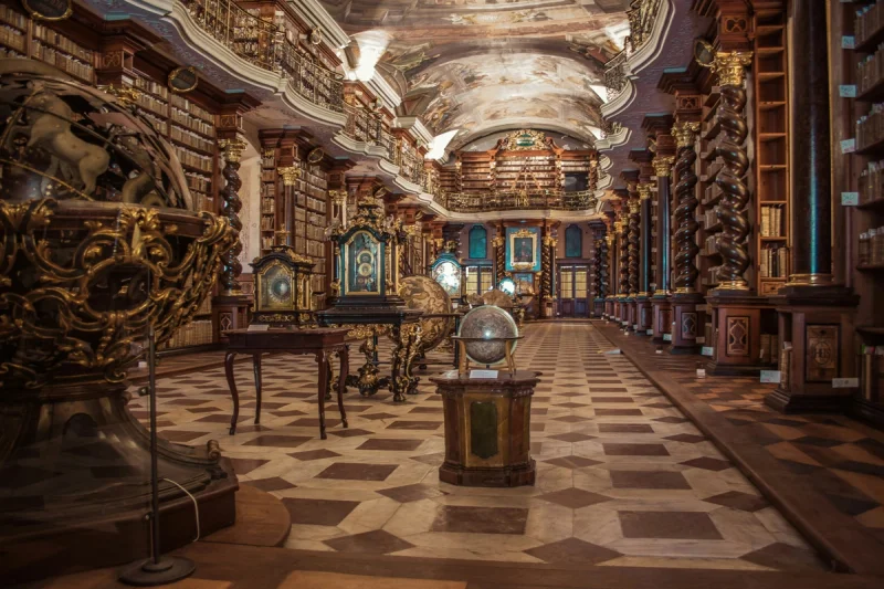 The Clementinum in Prague: Baroque Library and Visitor Guide