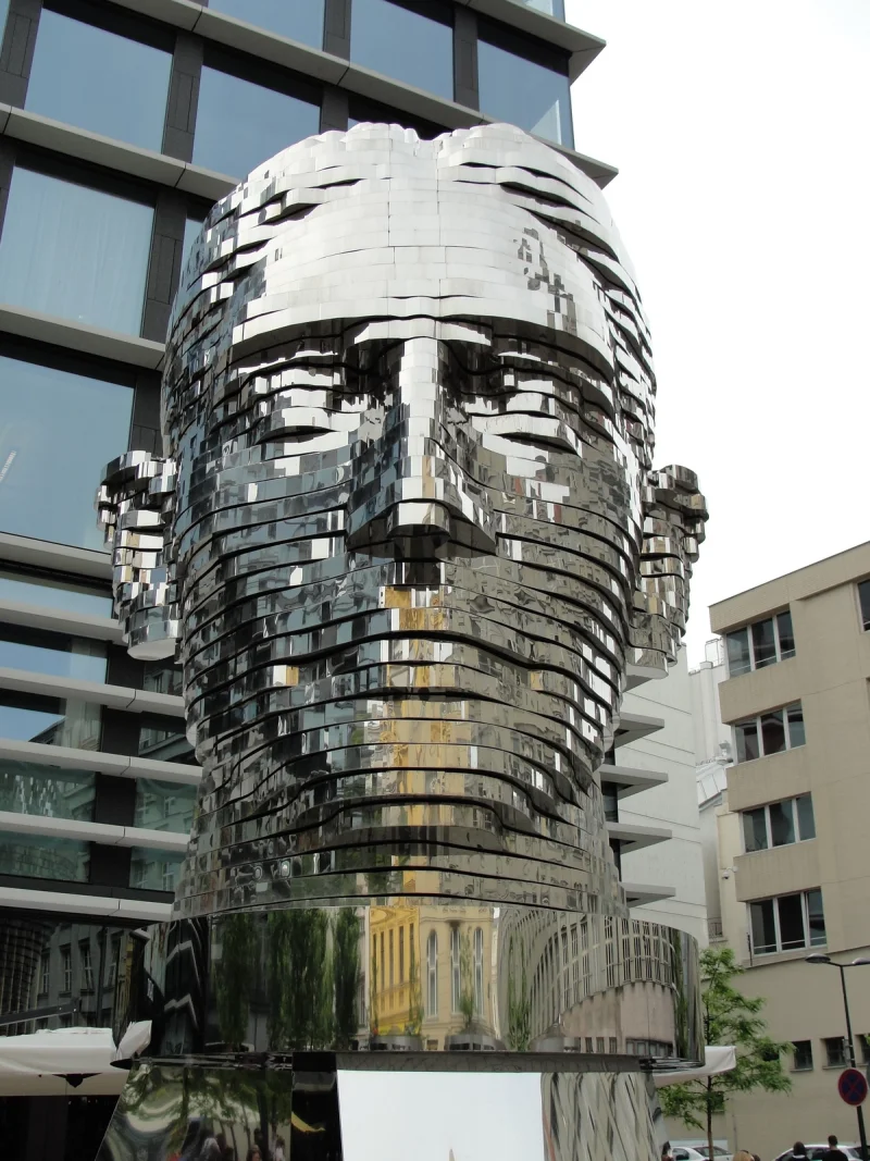 Free Walking Tour New Town: Nazism