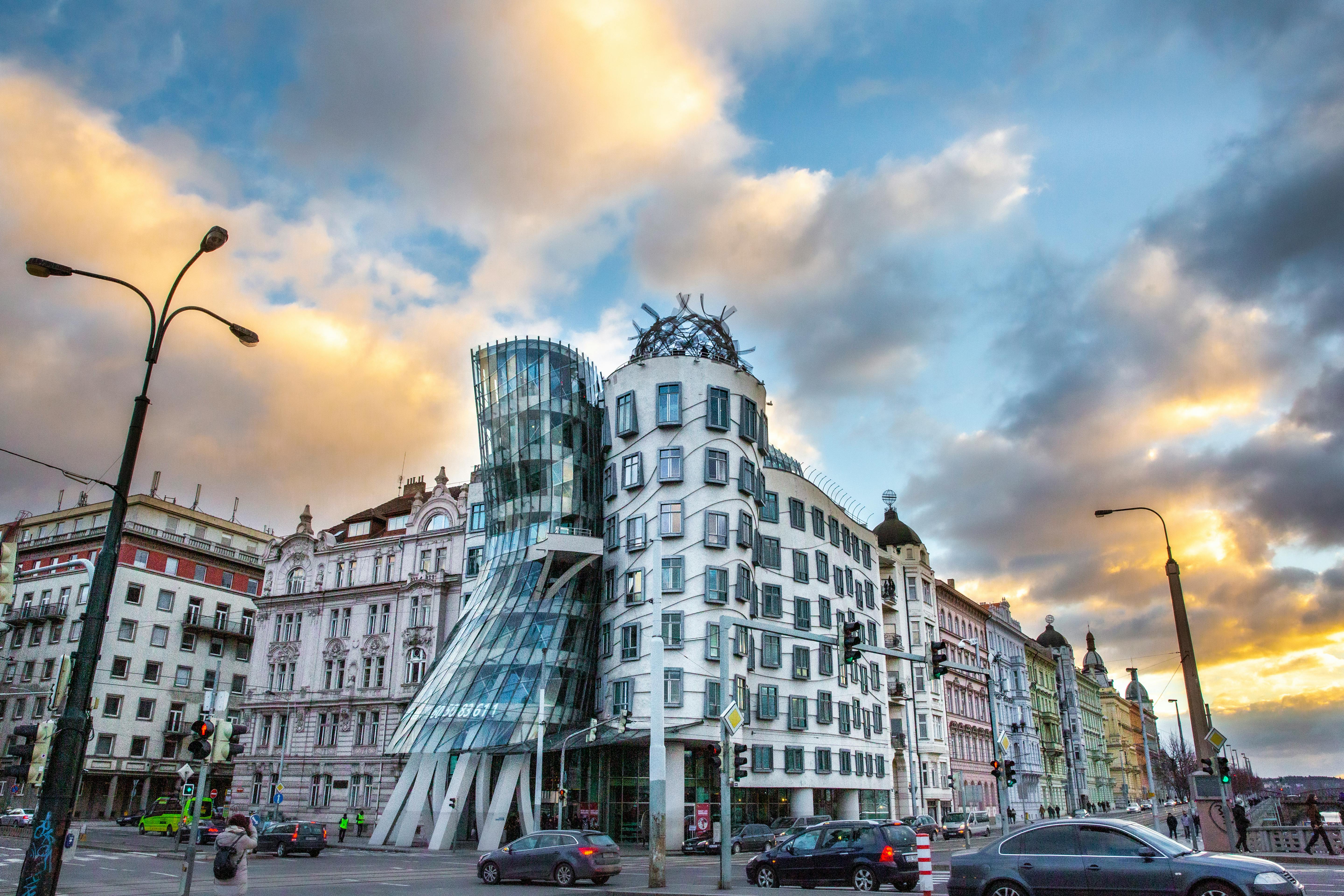 Prague Dancing House: How to Visit