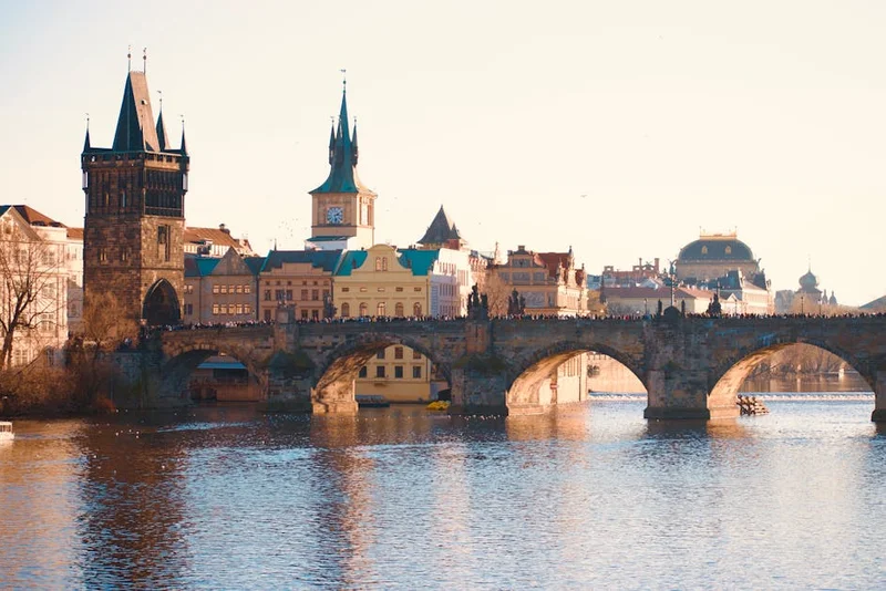 The Vltava River: History, Walks and Viewpoints in Prague