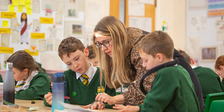 teacher doing pre-teaching