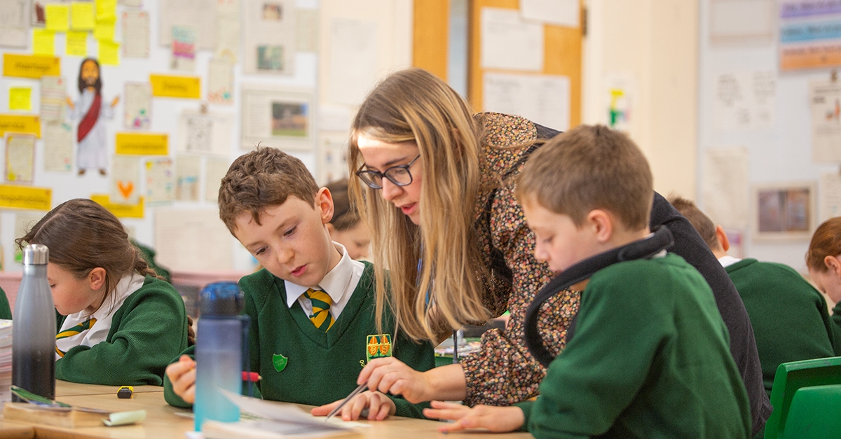 teacher doing pre-teaching