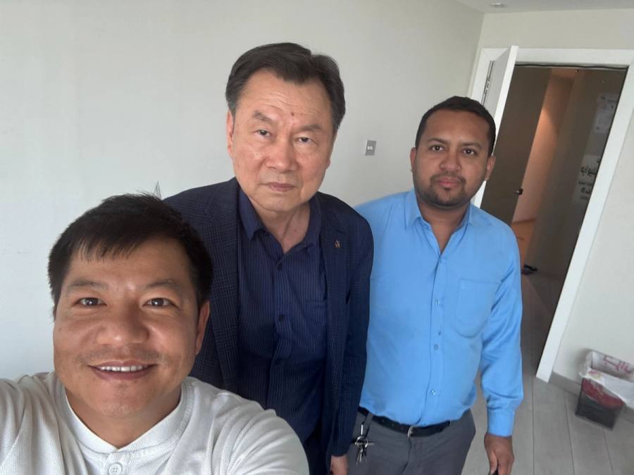 First Meeting with Korean Leaders