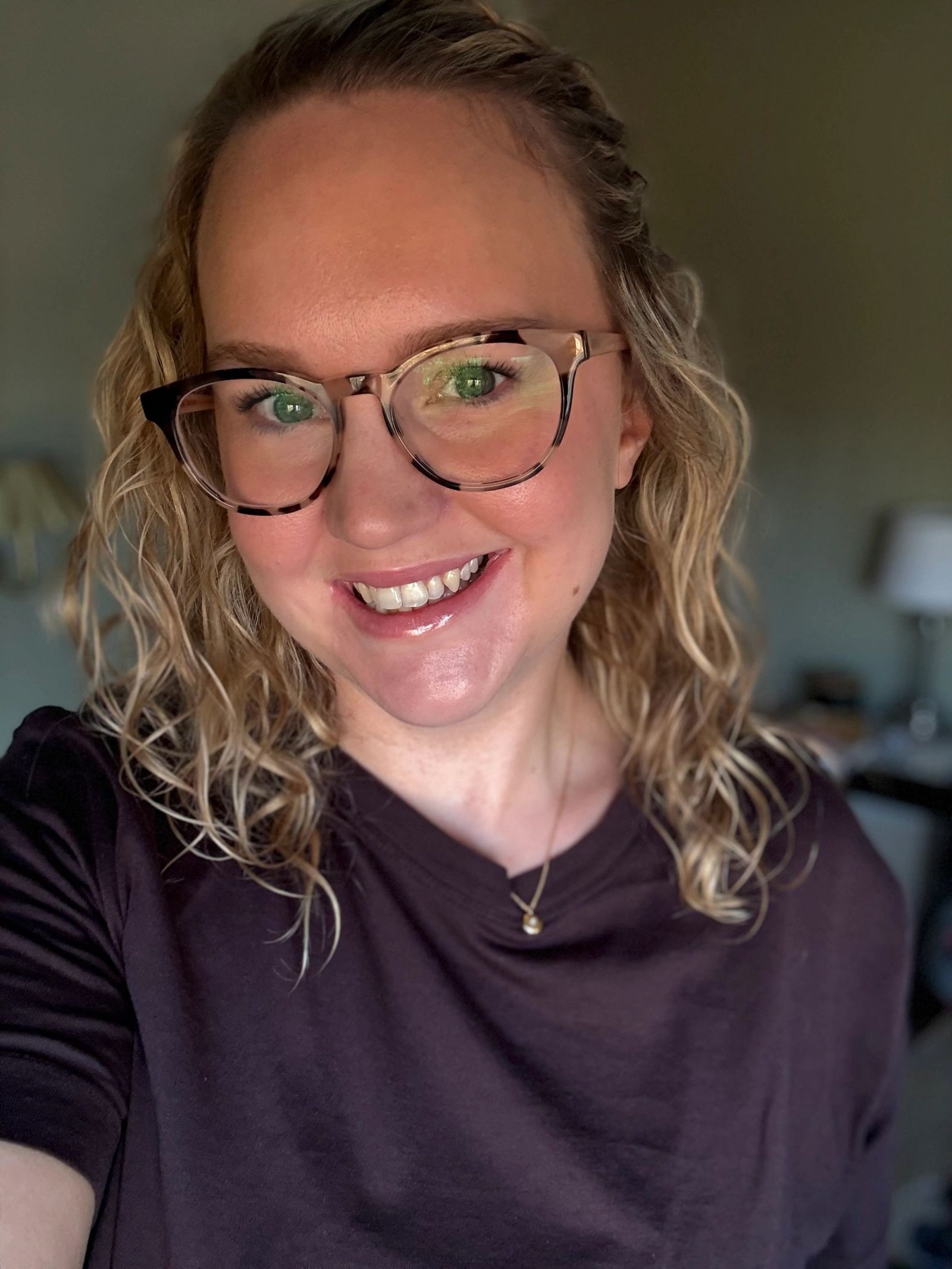 Copy_of_Curly_Hair.jpg