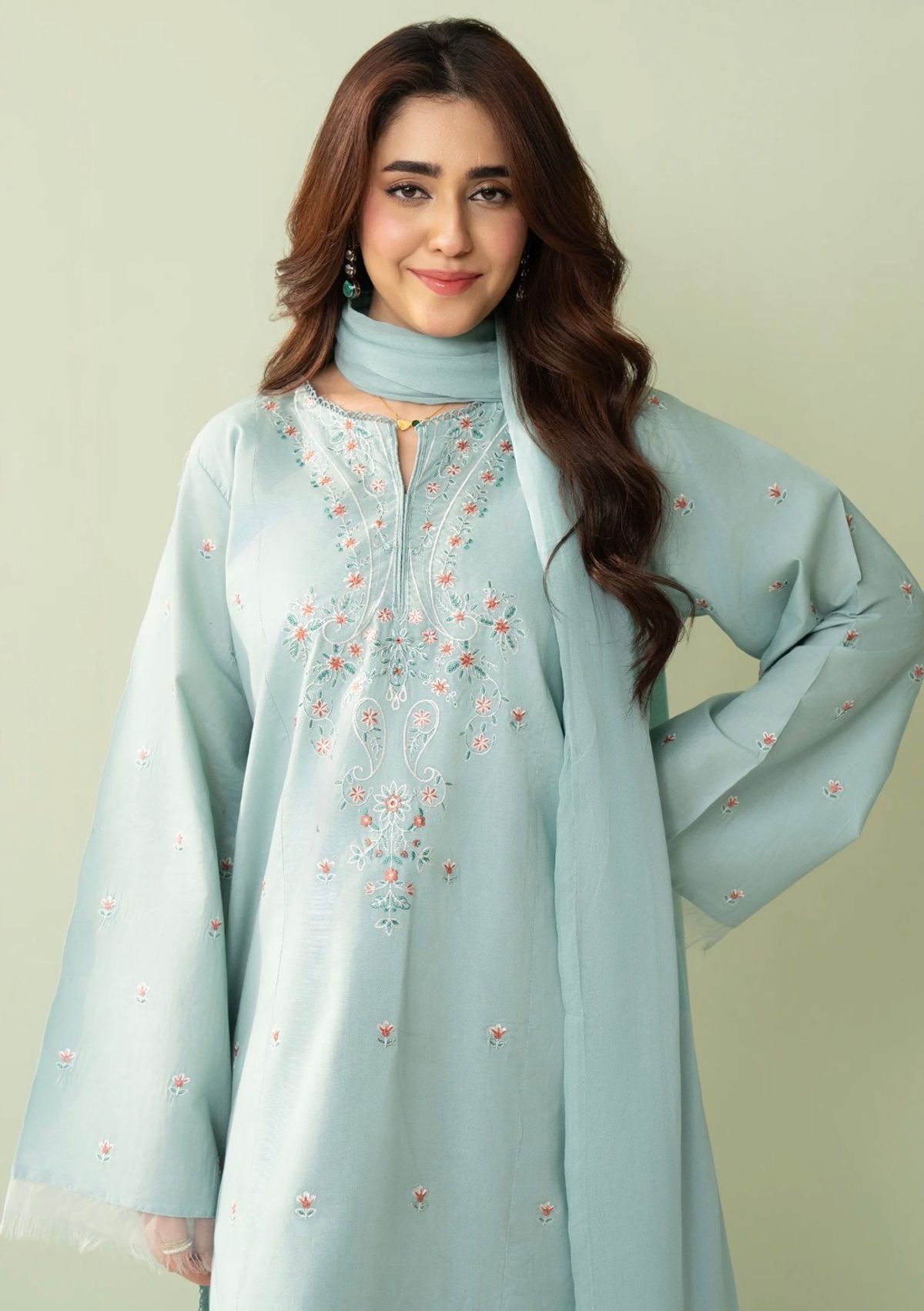 Farial by Rozana photo 2